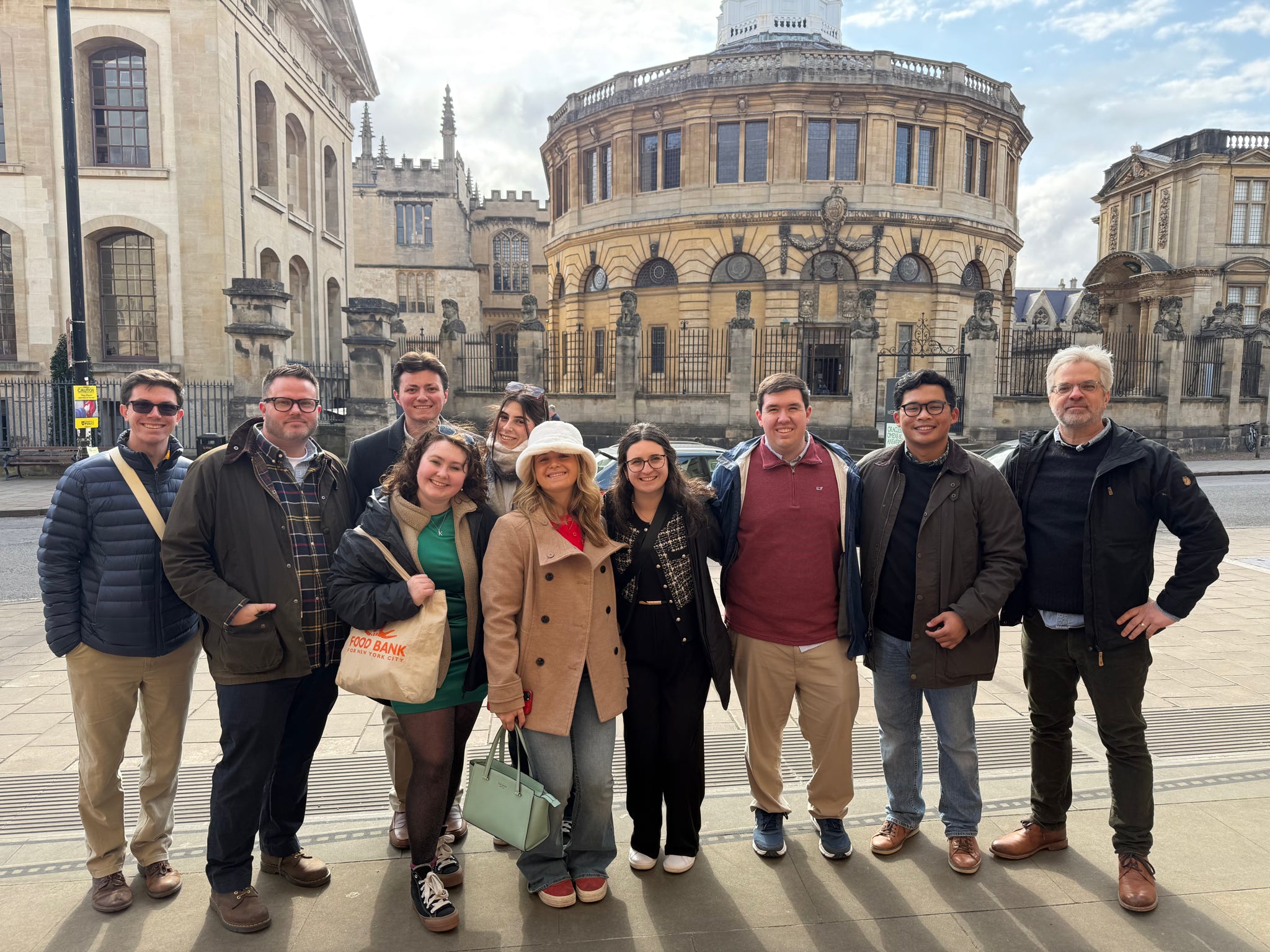 Fielding Fellows group photo in Oxford, England
